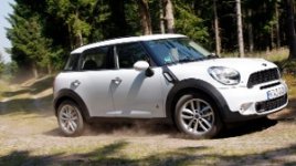 100727_mini_countryman_wrc.jpg