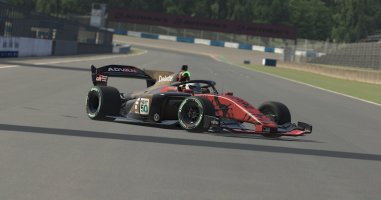 iRacing Season 4 Patch 1: Grass Grip Tweaks, Content Fixes