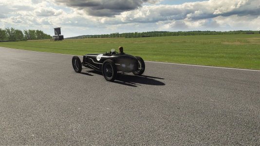 Screenshot_delage_15s8_seaman_special_rj_goodwood_circuit_26-9-124-12-17-23.jpg