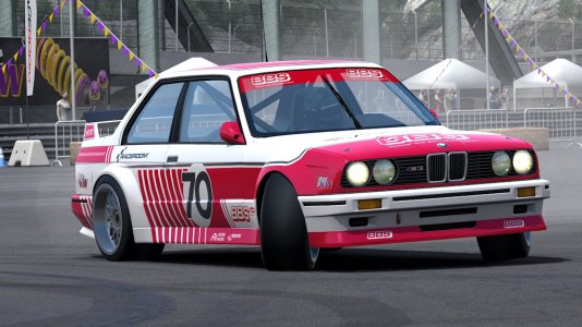 RaceRoom Launches Drift, Hillclimb, 1v1 Content