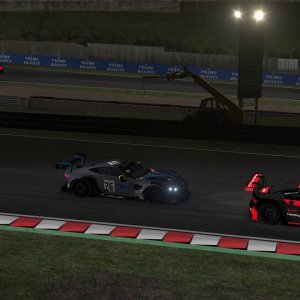 Aston Martin vs Audi, two skins of mine @Suzuka rFactor 2